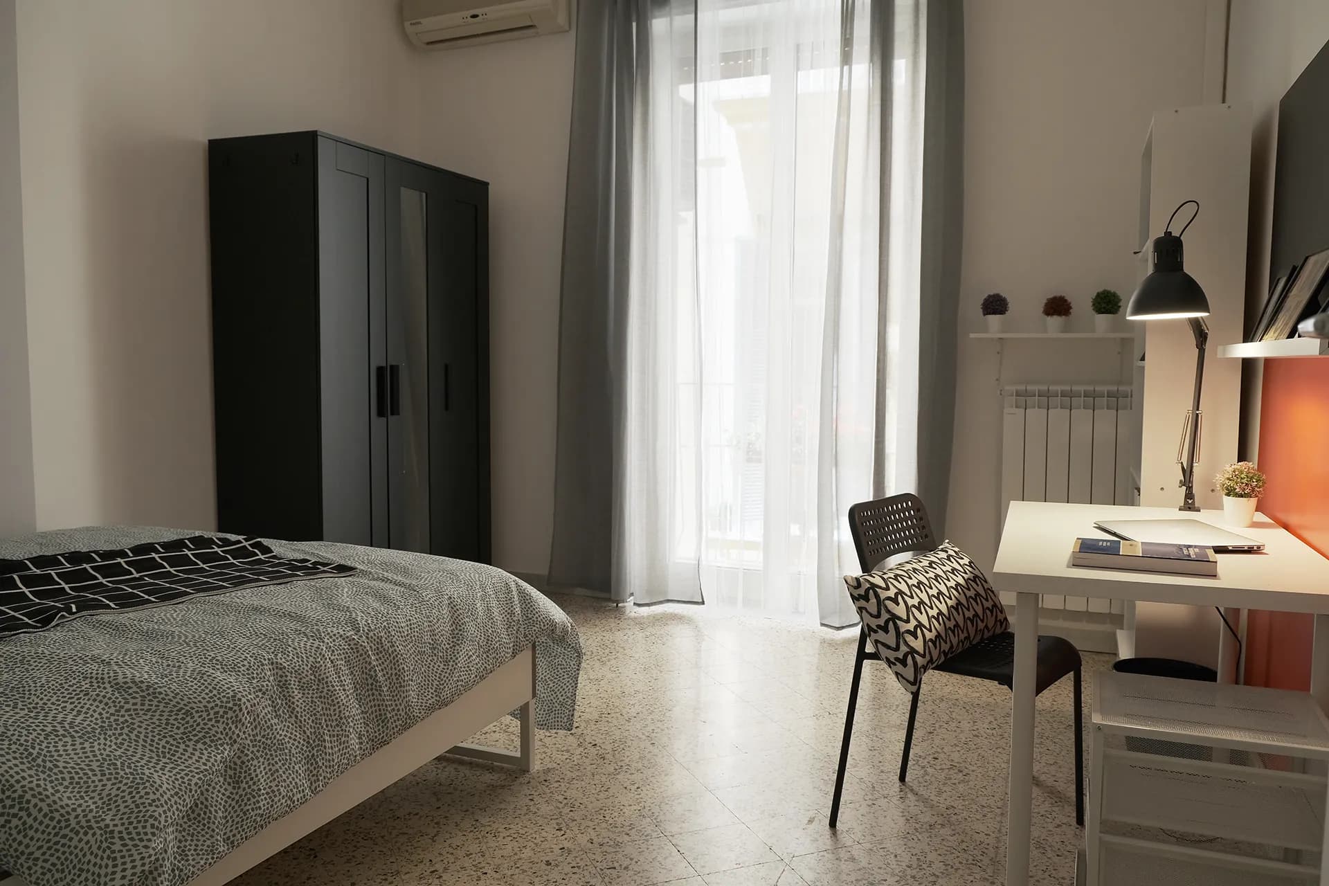 Stanza privata a Naples