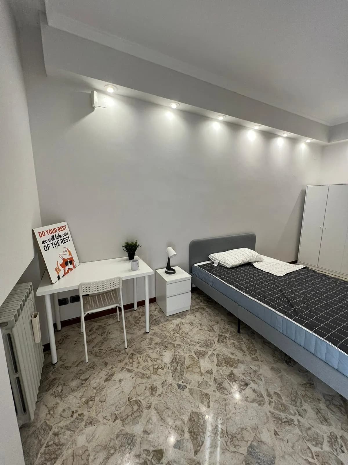 Stanza privata a Bari