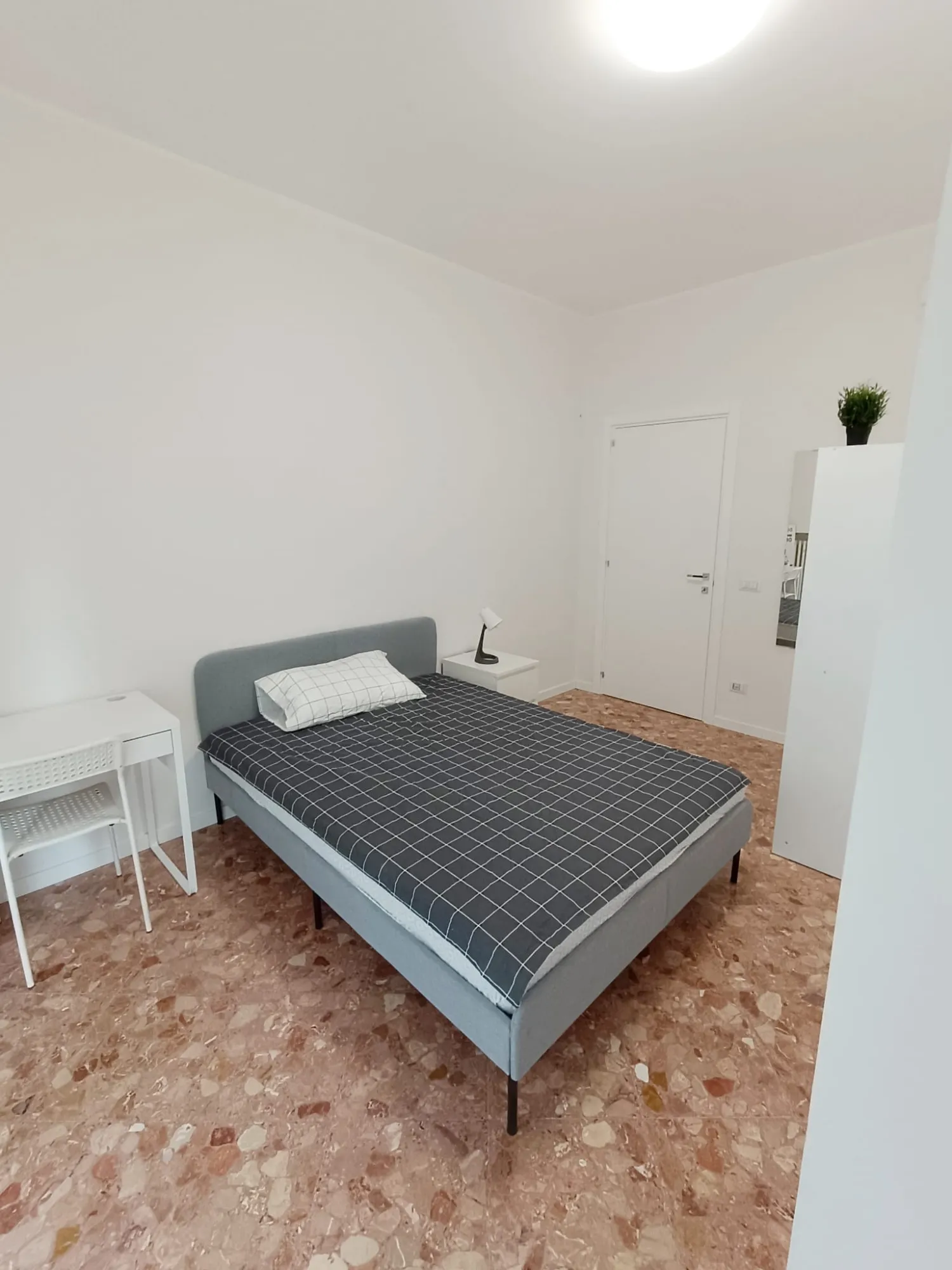 Stanza privata a Bari